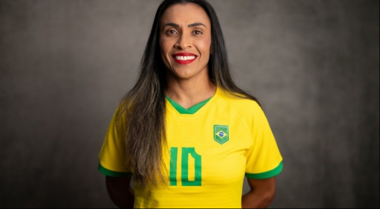 Marta Ã© o Ã­dolo que buscamos, nÃ£o apenas dentro dos limites do campo de futebol, mas fora deles.