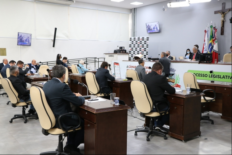 Sessões da manhã desta terça feira(19)