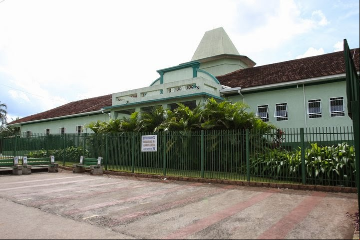 O hospital tem 160 pacientes do SUS, outros 18 na emergência em convênio com o município.