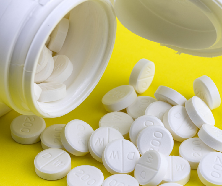 A medida visa ampliar o o a informações sobre instituições que comercializam tais produtos, bem como sobre médicos e pacientes.