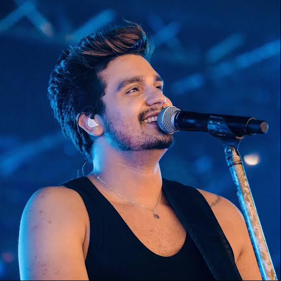 LUAN SANTANA